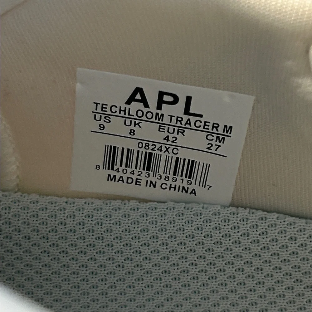 Unisex APL Techloom Tracer Pristine Parchment White Men’s 9 Women’s 10.5 NWT